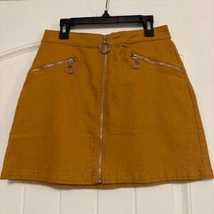 Signature8 zipup skirt